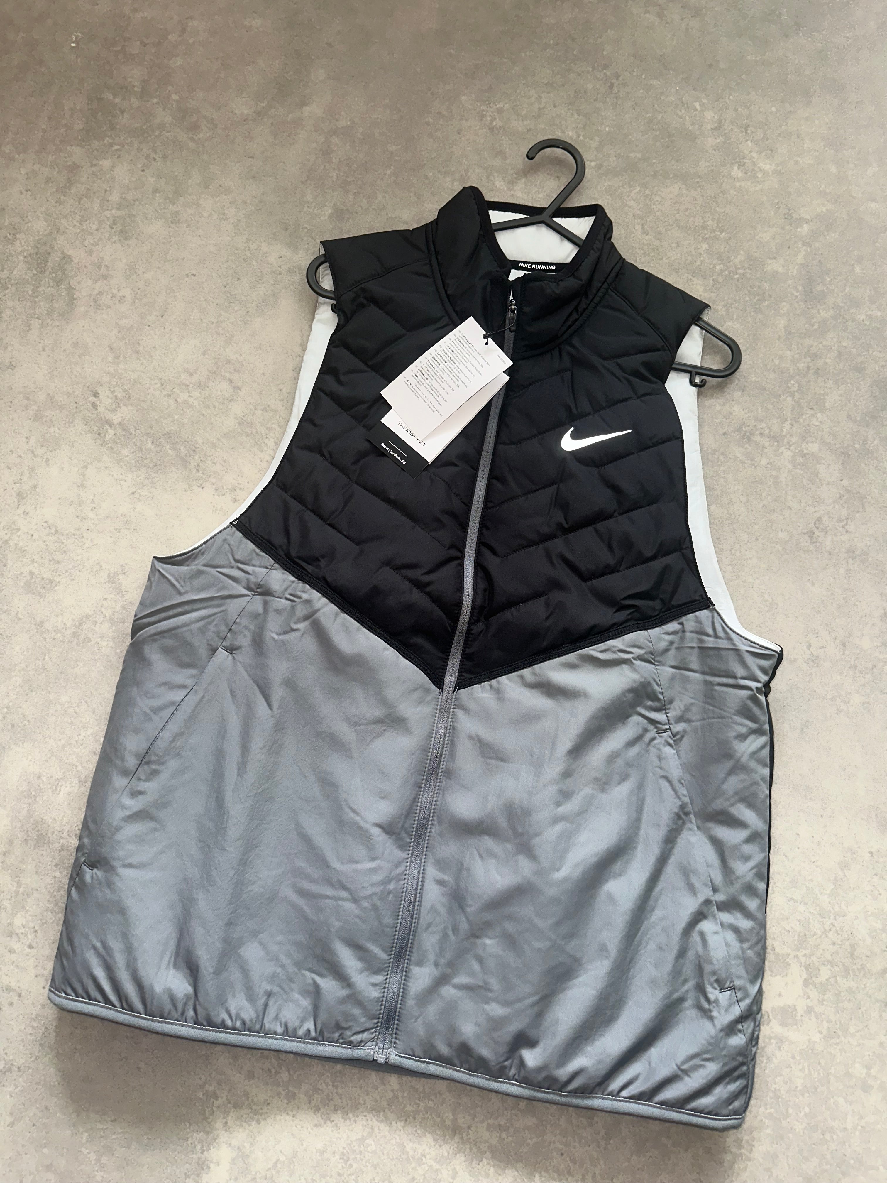 Nike running gilet - black