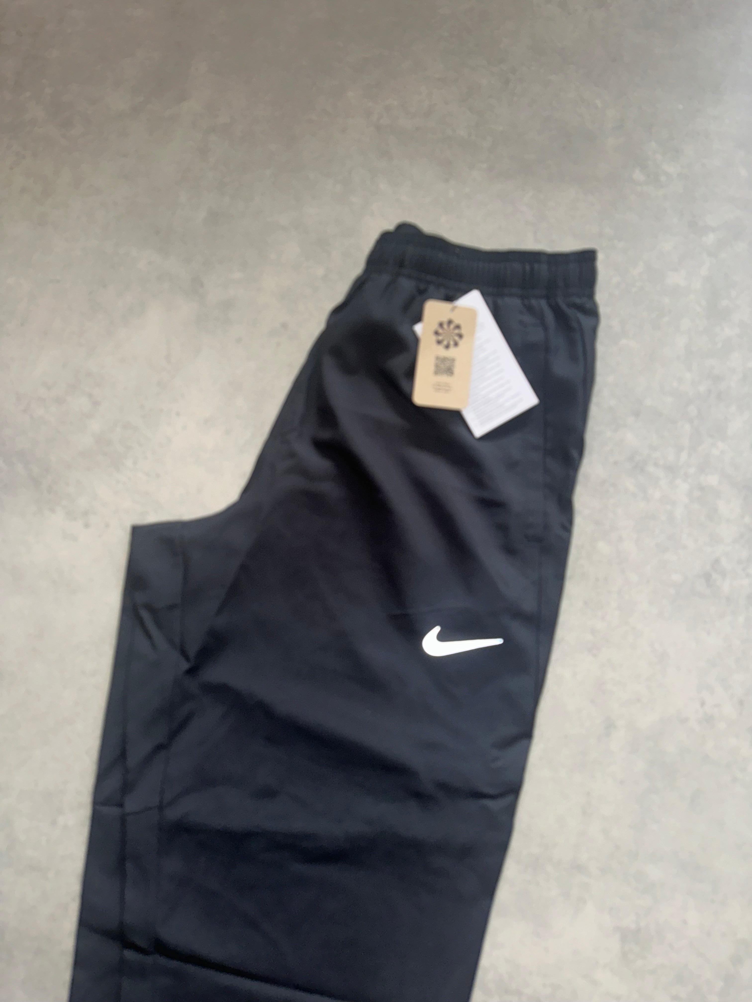 Nike challenger pants - black